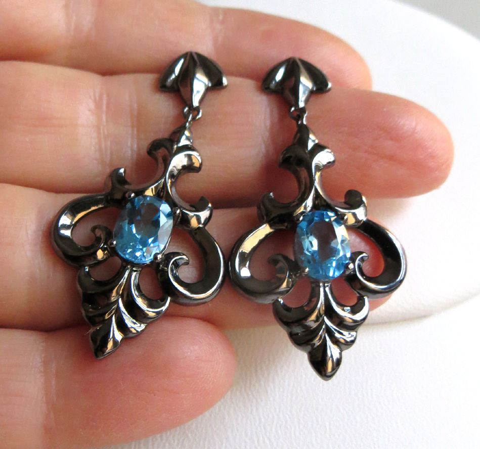 Thumbnail: BLACK and BLUE