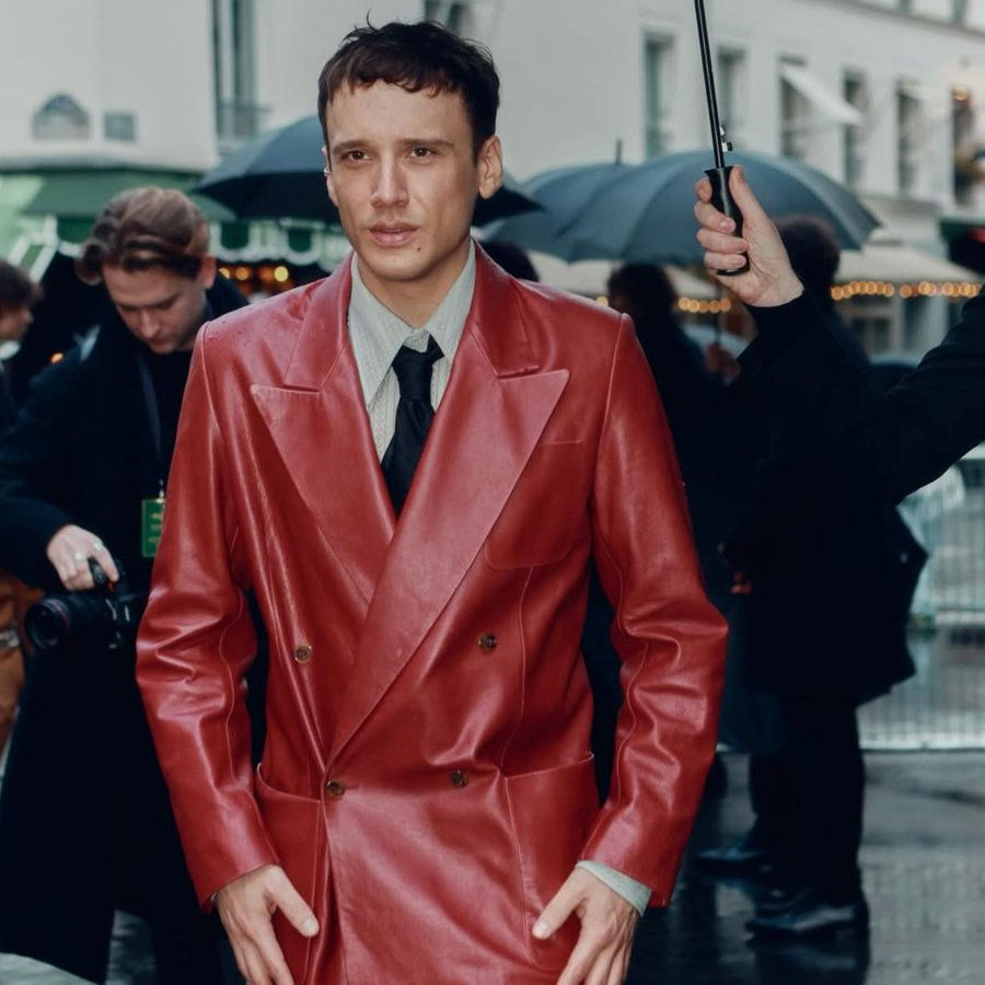 Şarkıcı Edis, Uyuşturucu Soruşturması Sonrası Adli Kontrolle Serbest Bırakıldı