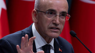 Mehmet Şimşek’ten Çarpıcı Açıklama: “Yastık Altında 640 Milyar Dolar Var”