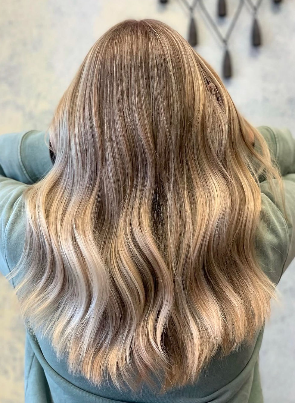 Balayage vs. Highlights: What Should I Book?