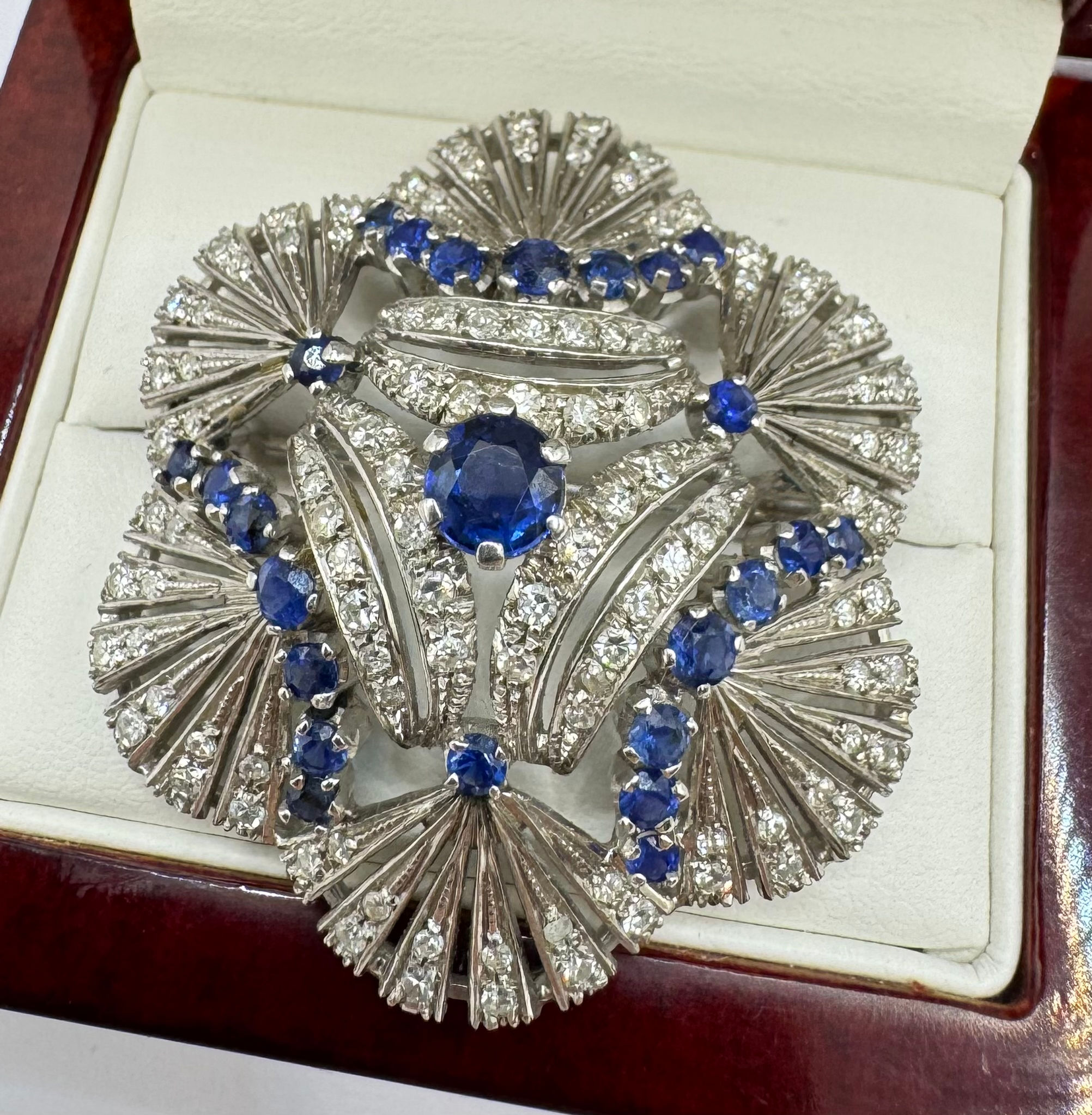 Vintage 18ct White Gold Domed 1.03ct Diamond & 1.92ct Sapphire Brooch