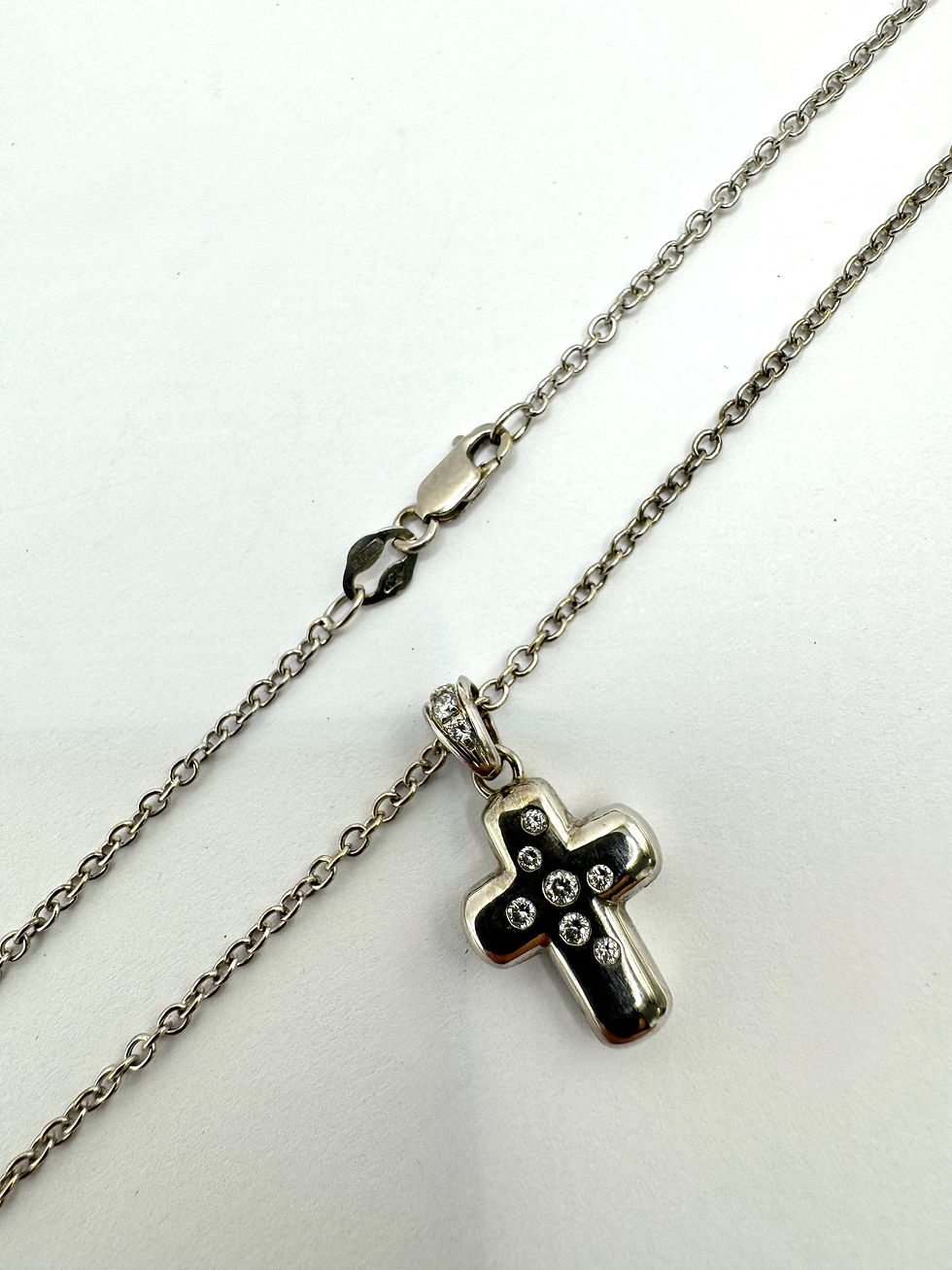 Thumbnail: 18ct White Gold Chain & 18ct White Gold Diamond Set Cross Pendant - 16 Inch