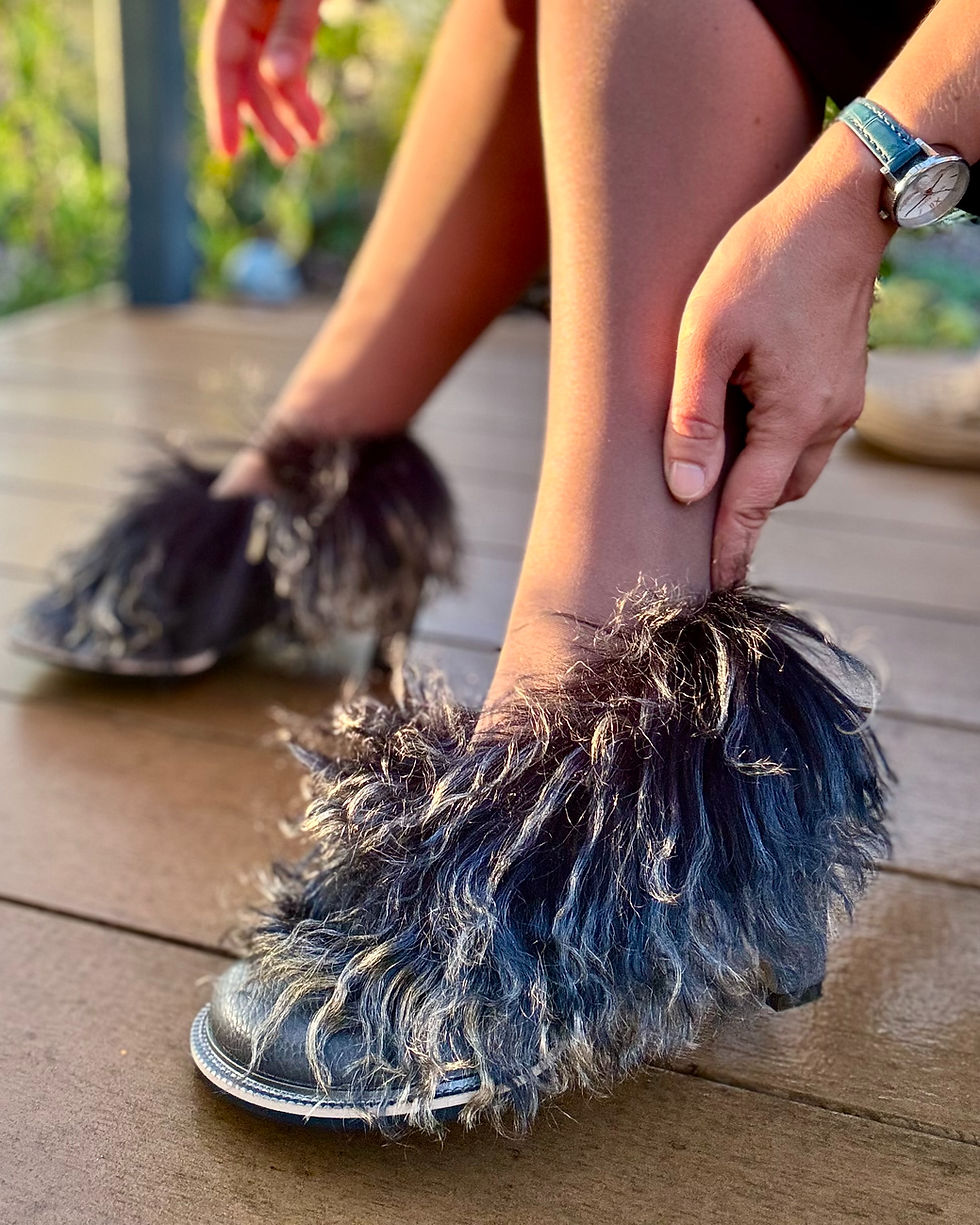 Botki z anatomicznym noskiem "Furry"