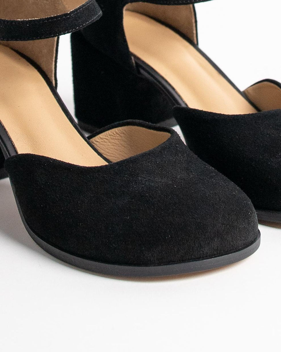 Прев'ю: Чорні туфлі-дільонки з анатомічною формою носка на стійкому каблуці