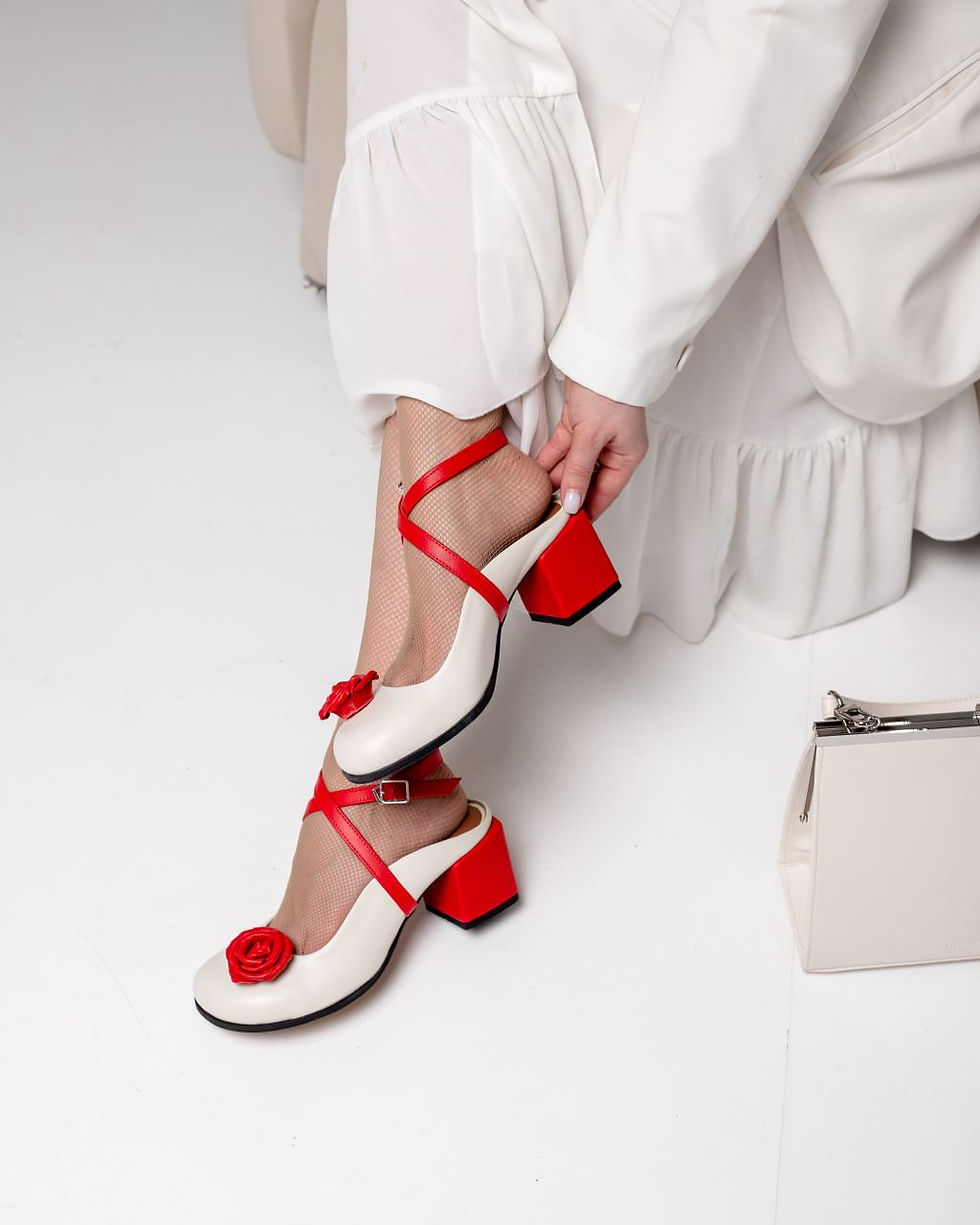 Сабо з перетинками та трояндами