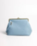 Жіноча шкіряна сумка ручної роботи з металевою рамкою