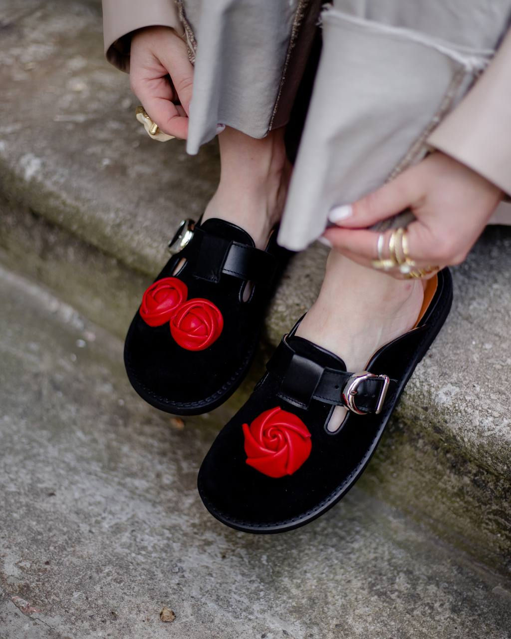 Сабо з квітами