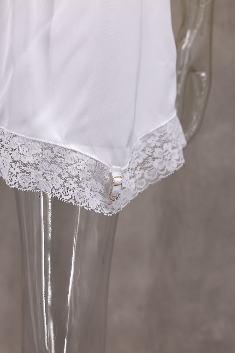 Thumbnail: The Frill Mini