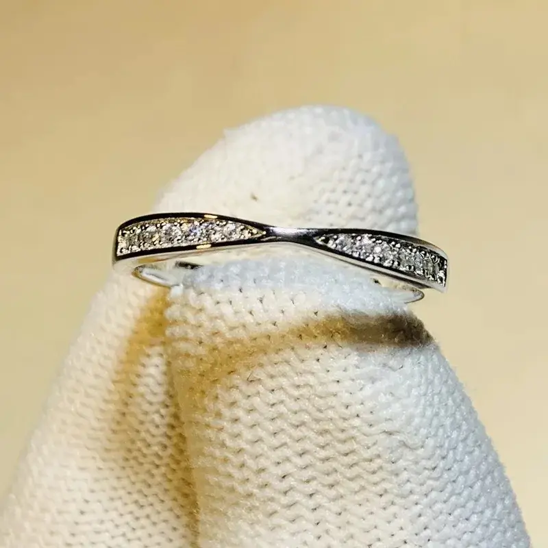 Thumbnail: Victoria Promise Ring