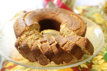 Este bolo de bocaiuva, feito a partir da farinha do fruto, é delicioso e nutritivo