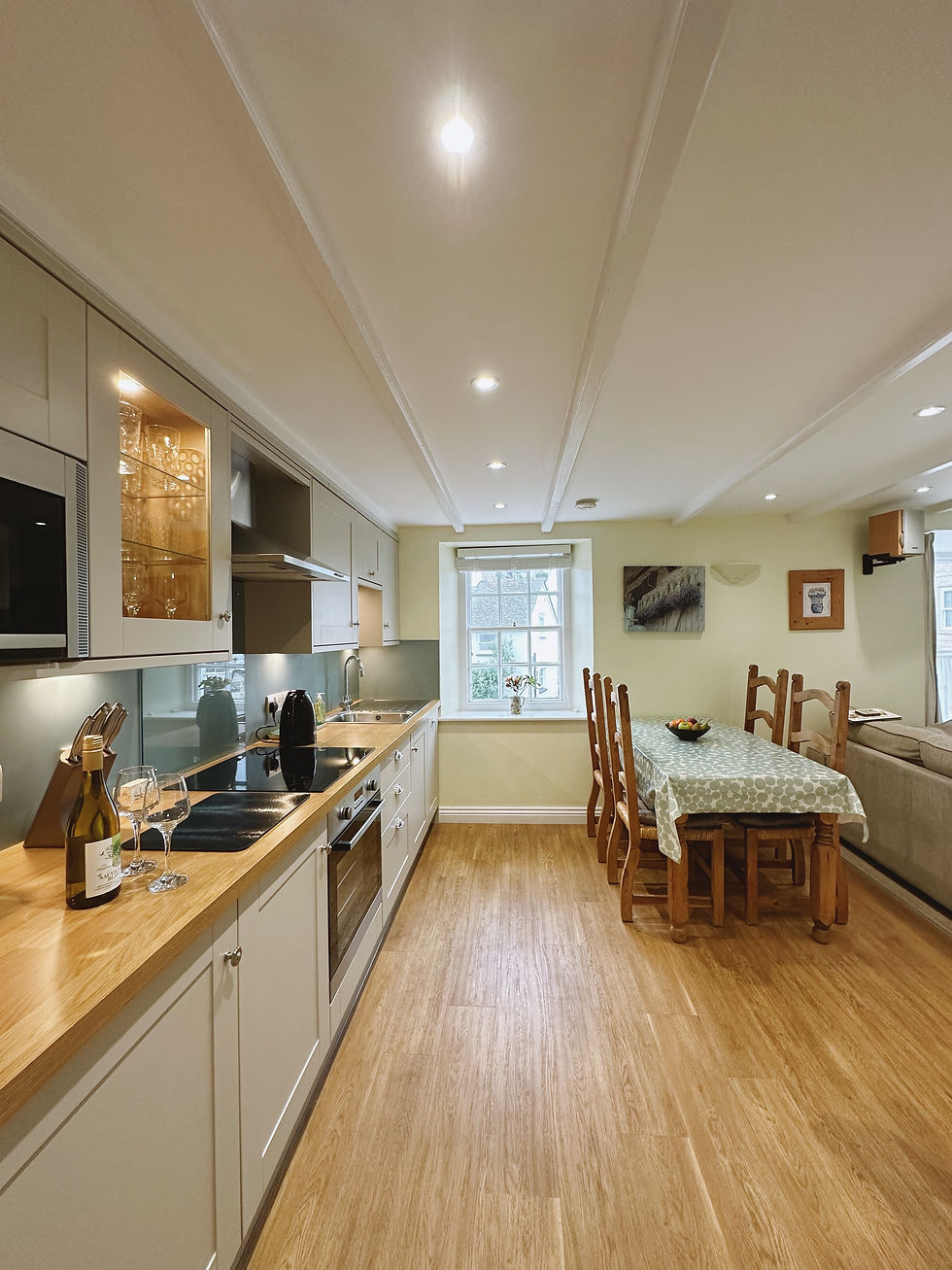 Kitchen diner