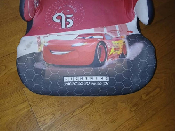 Rehausseur auto Disney Cars Flash McQueen