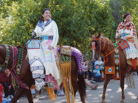 התהלוכה המסורתית של שבט הCrow