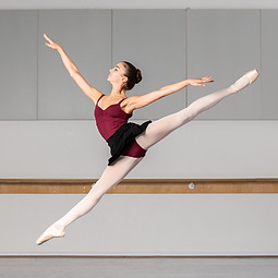 Young Stars Ballet.jpg