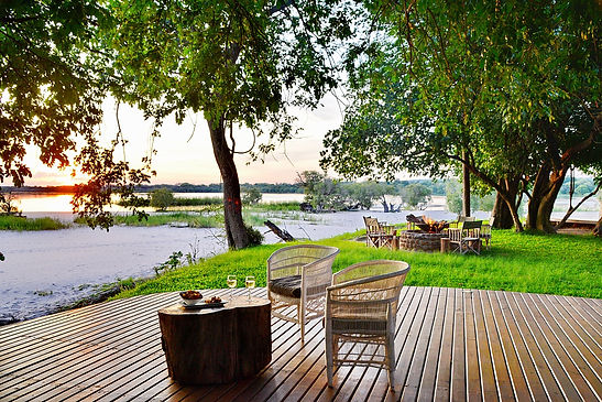 Chundu Island - HR - Chundu Beach & Deck.JPG