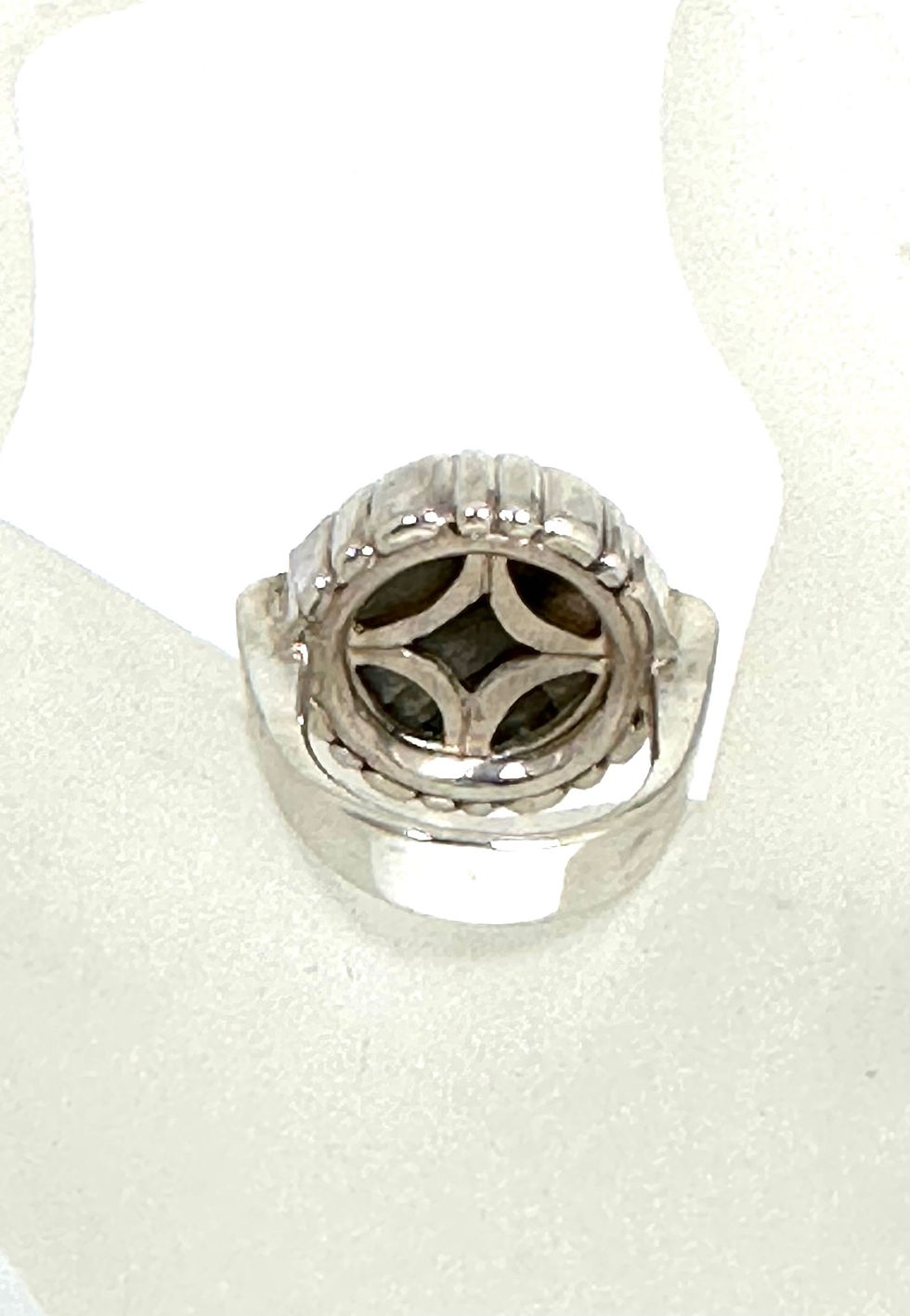 Thumbnail: Carved Labradorite ring