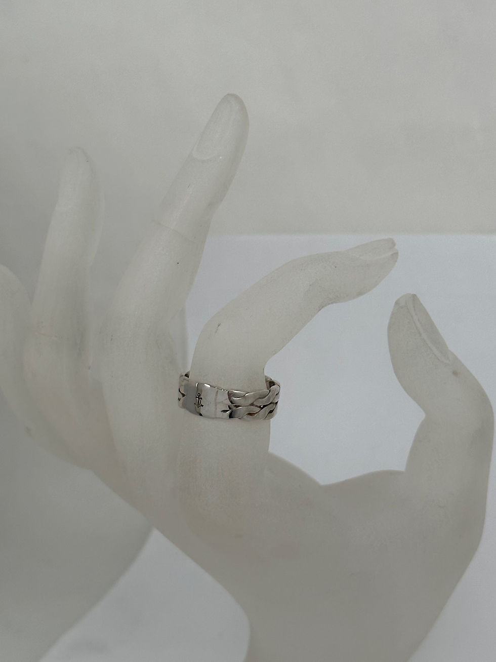 Thumbnail: Anchor twisted rope ring