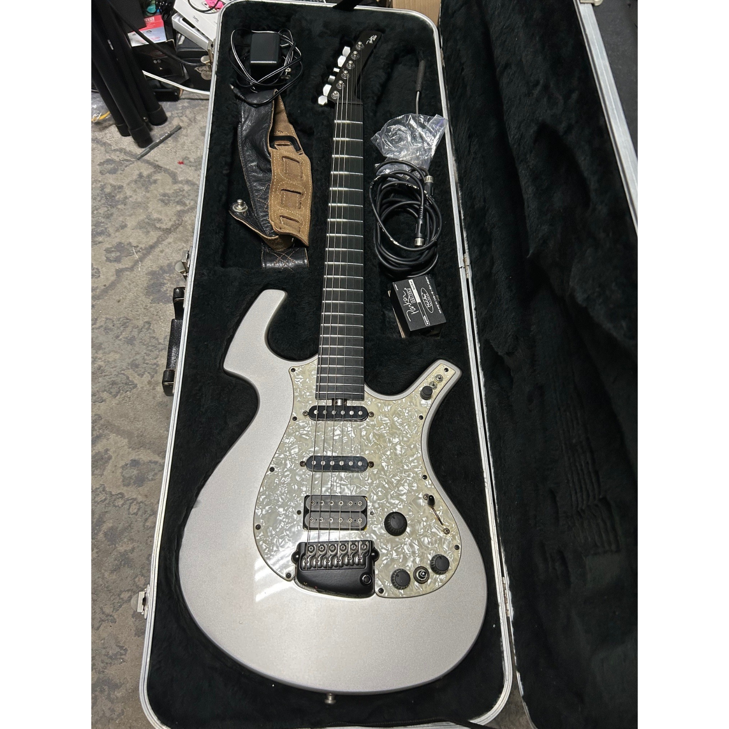 PARKER-MIDI-FLY USED Used USA Electric Guitar w/ Midi Output : Parker