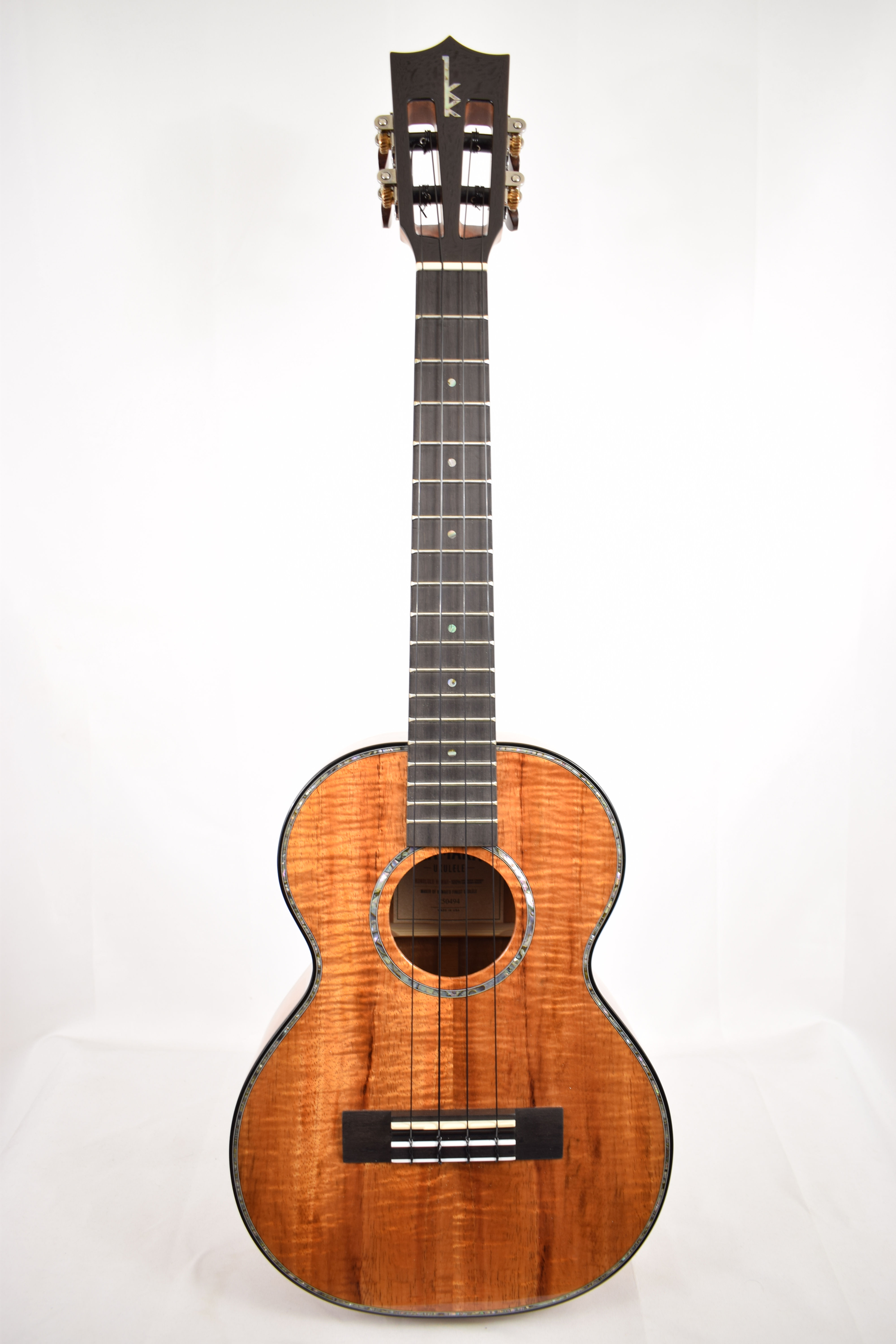 Kamaka HF-3D2i : Premium Koa Slothead Tenor Ukulele