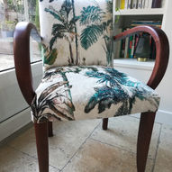 Fauteuil bridge velours jungle avec palmier Romo
