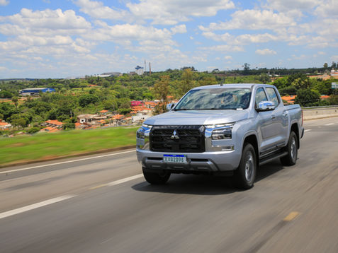 Mitsubishi lança a nova geração da picape Triton