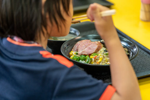 照顧經濟弱勢學童!7月起桃園寒暑假愛心午餐費提高至60元