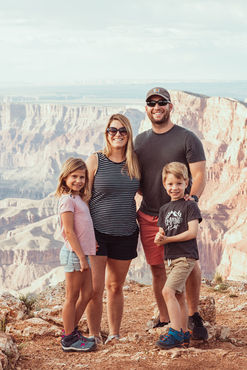 Traveling Family Photography at the Grand Canyon.jpg