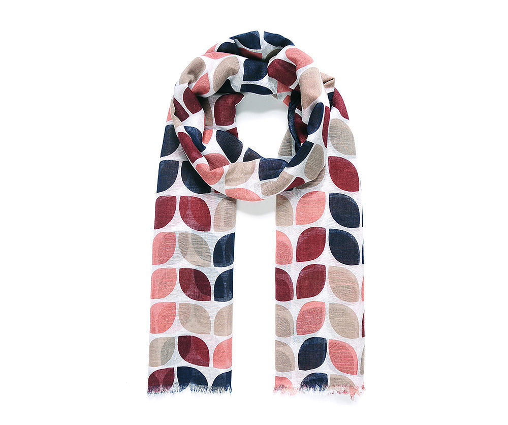 foulard à forme géométrique