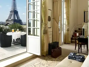 Exploring the World Together: Destinations Perfect for Mother-Daughter Bonding Trips