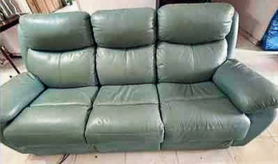 Fast Paid Disposal SG was engaged to dismantled & disposed a 3 seater recliner sofa from a HDB flat in Bukit Batok