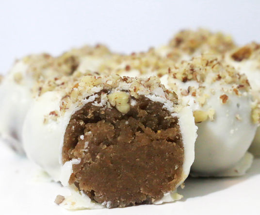 Carrot Cheesecake Cake Bites