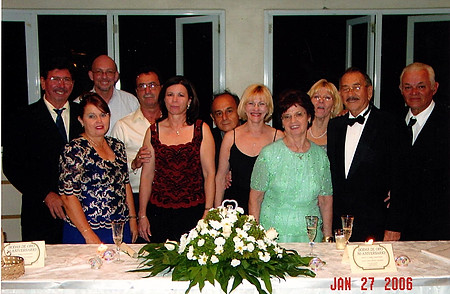 La Familia.jpg