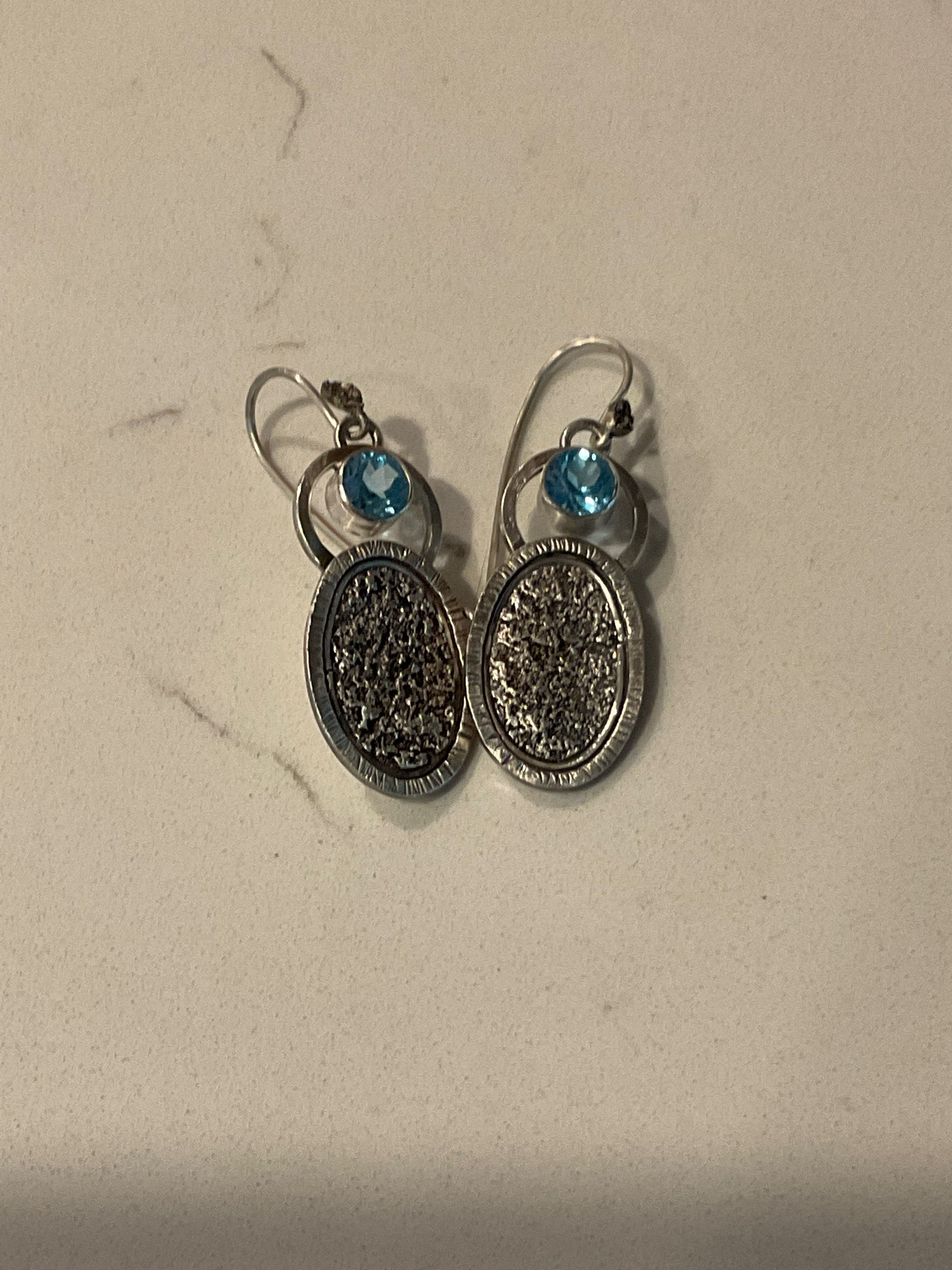Dusted oval earrings