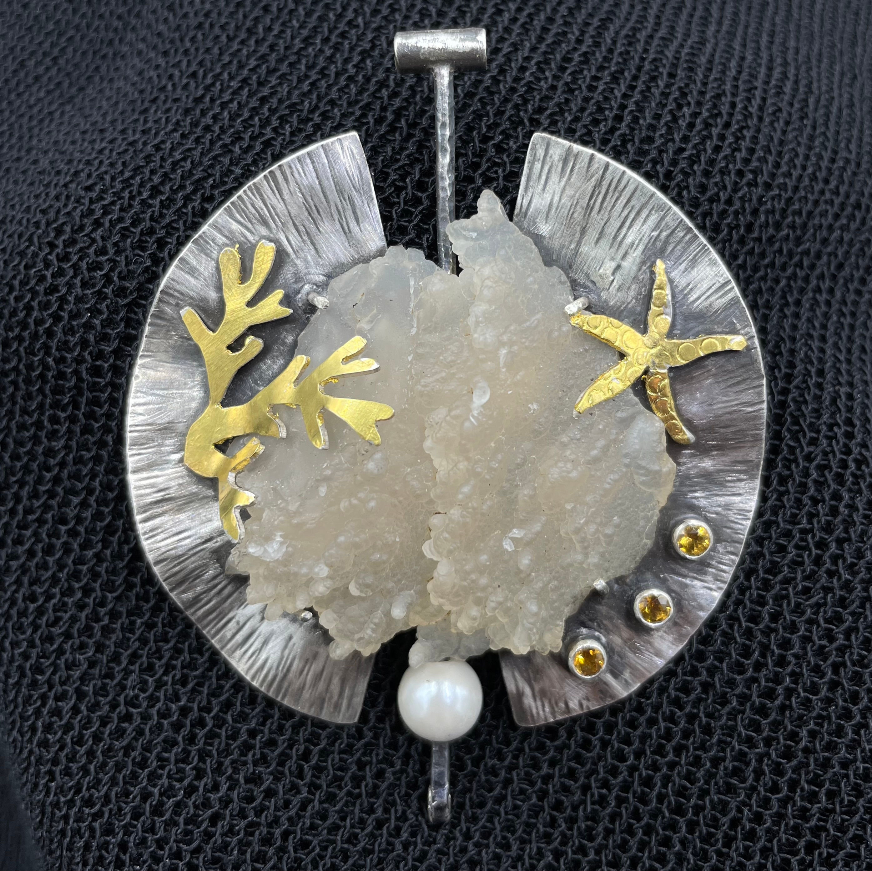 Heart of Maker agate with gold