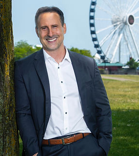 David Victorson_edited.jpg