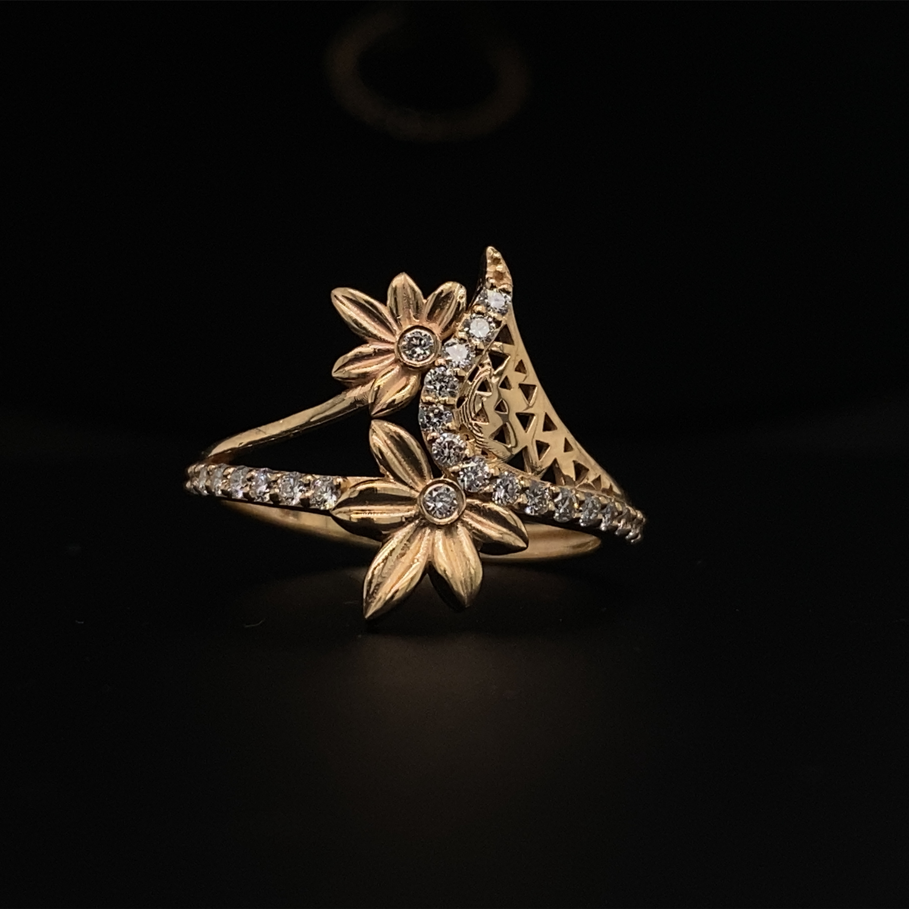 Floral Expression Diamond Ring