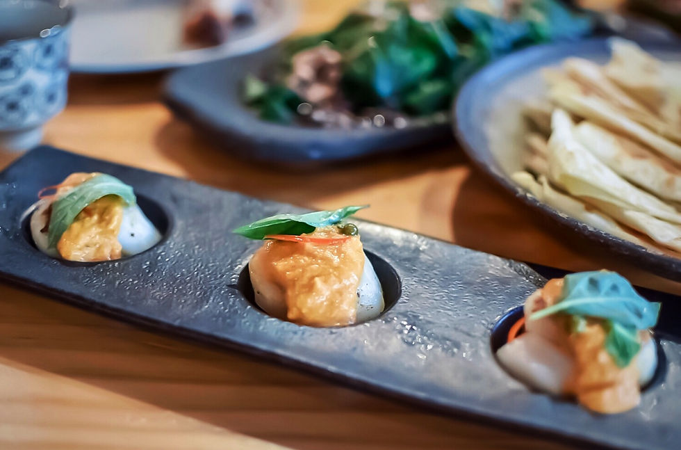 Hochi Mama | Scallops with curry sauce