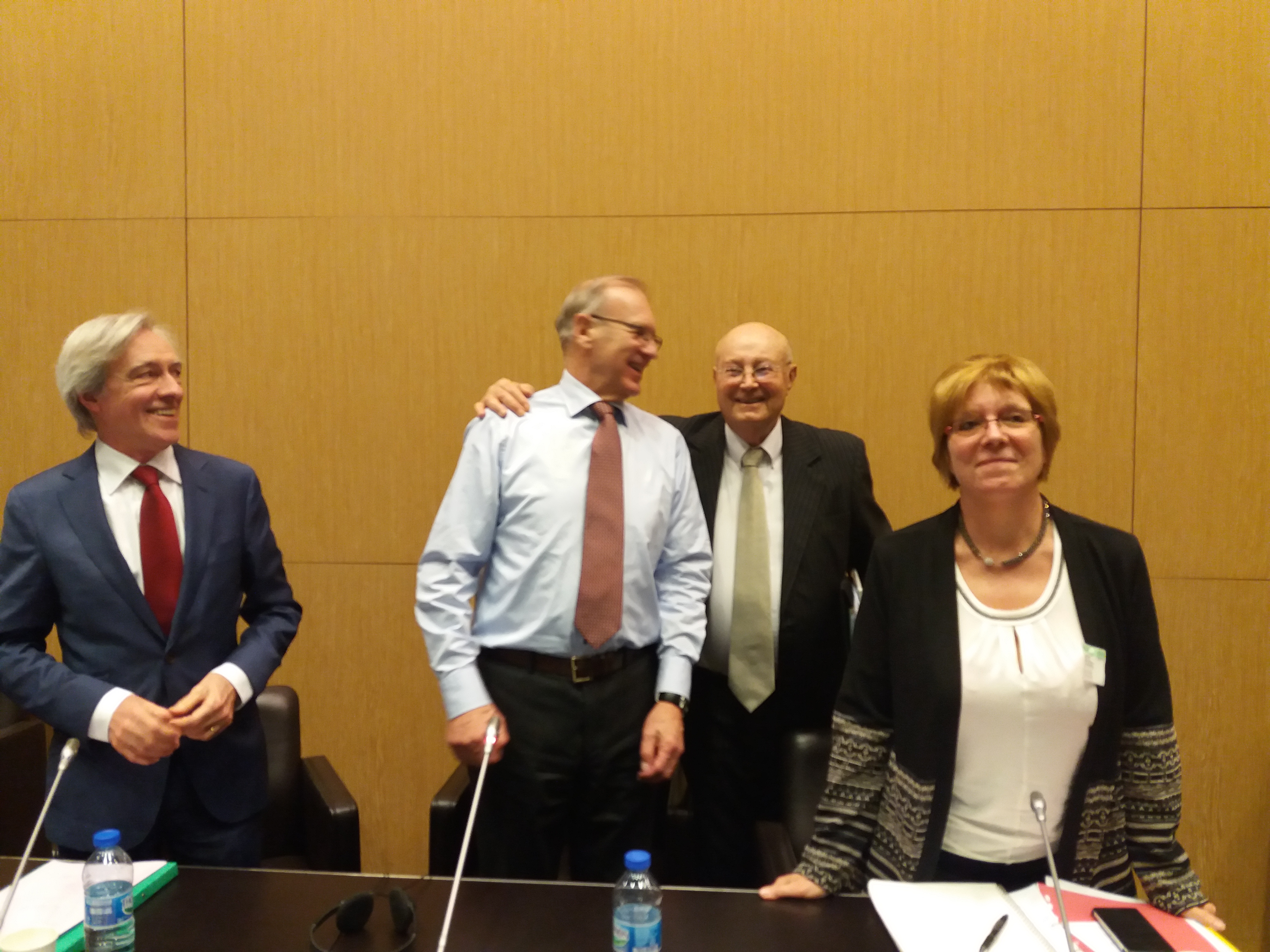 Paris : PRES DEBONO -> RYDÉN