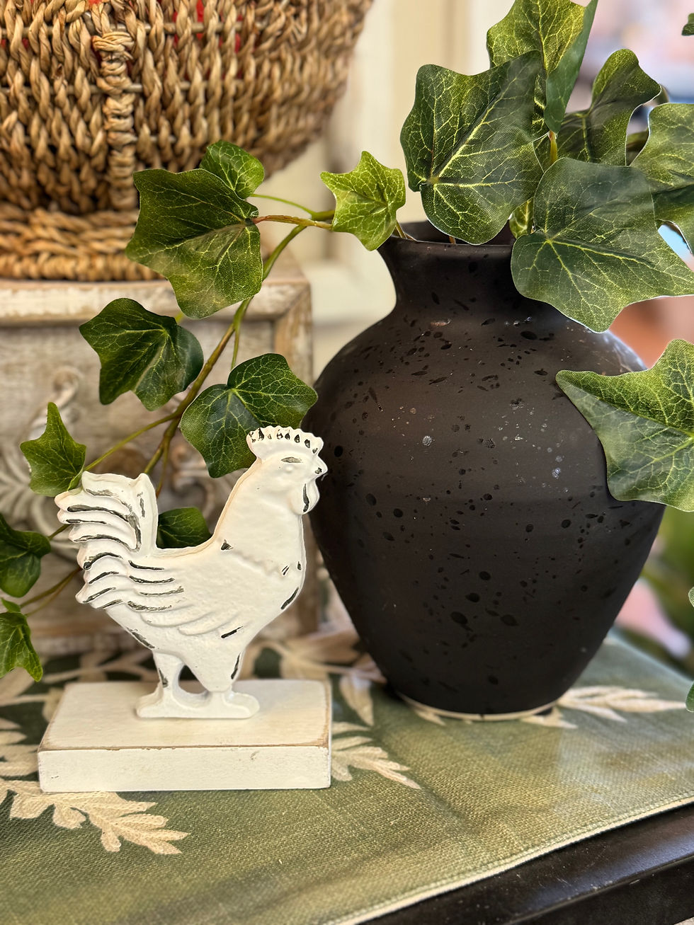 25" English ivy two toned green ivy spray