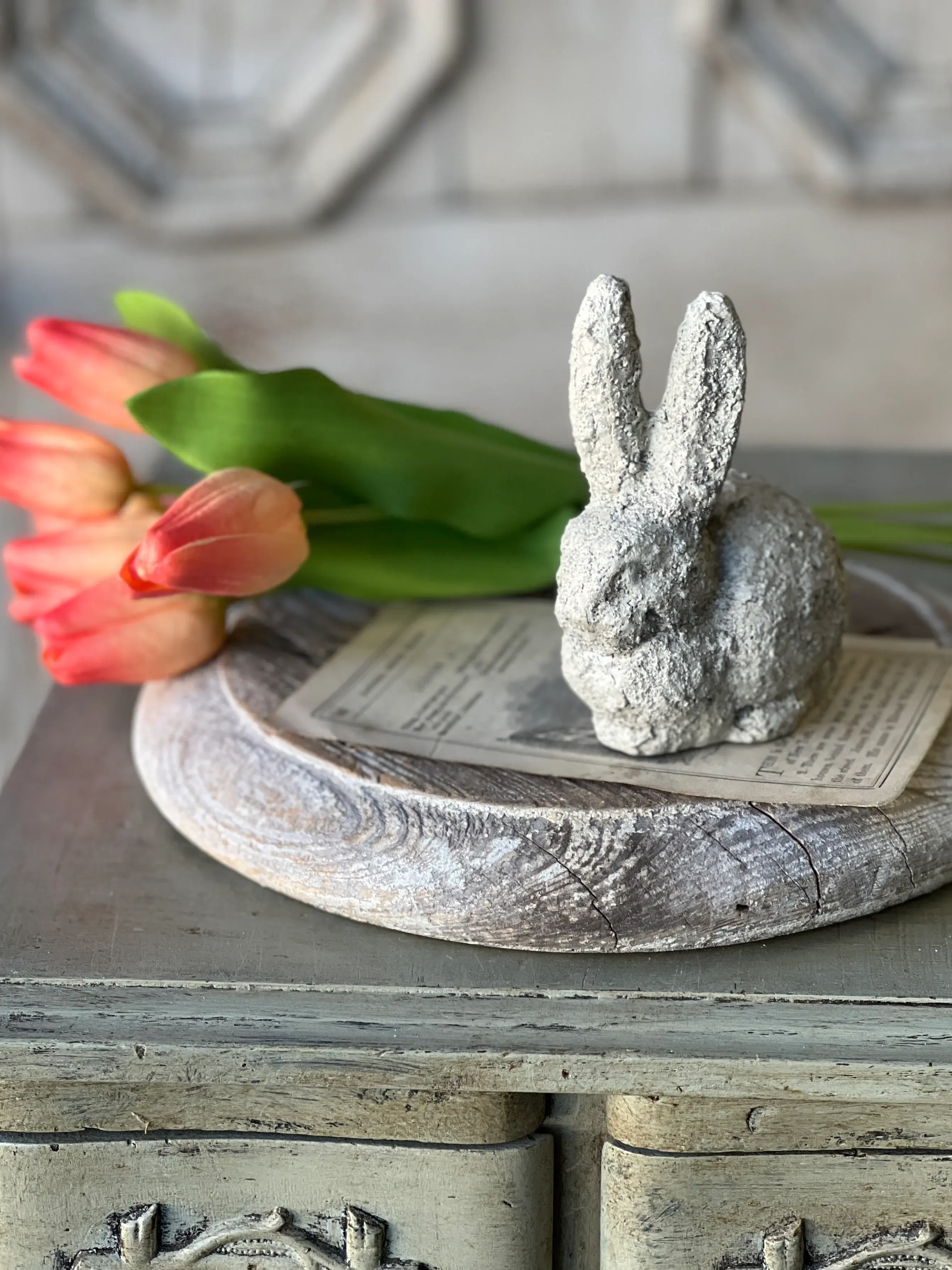 3.75” resin rabbit looks like textured concrete