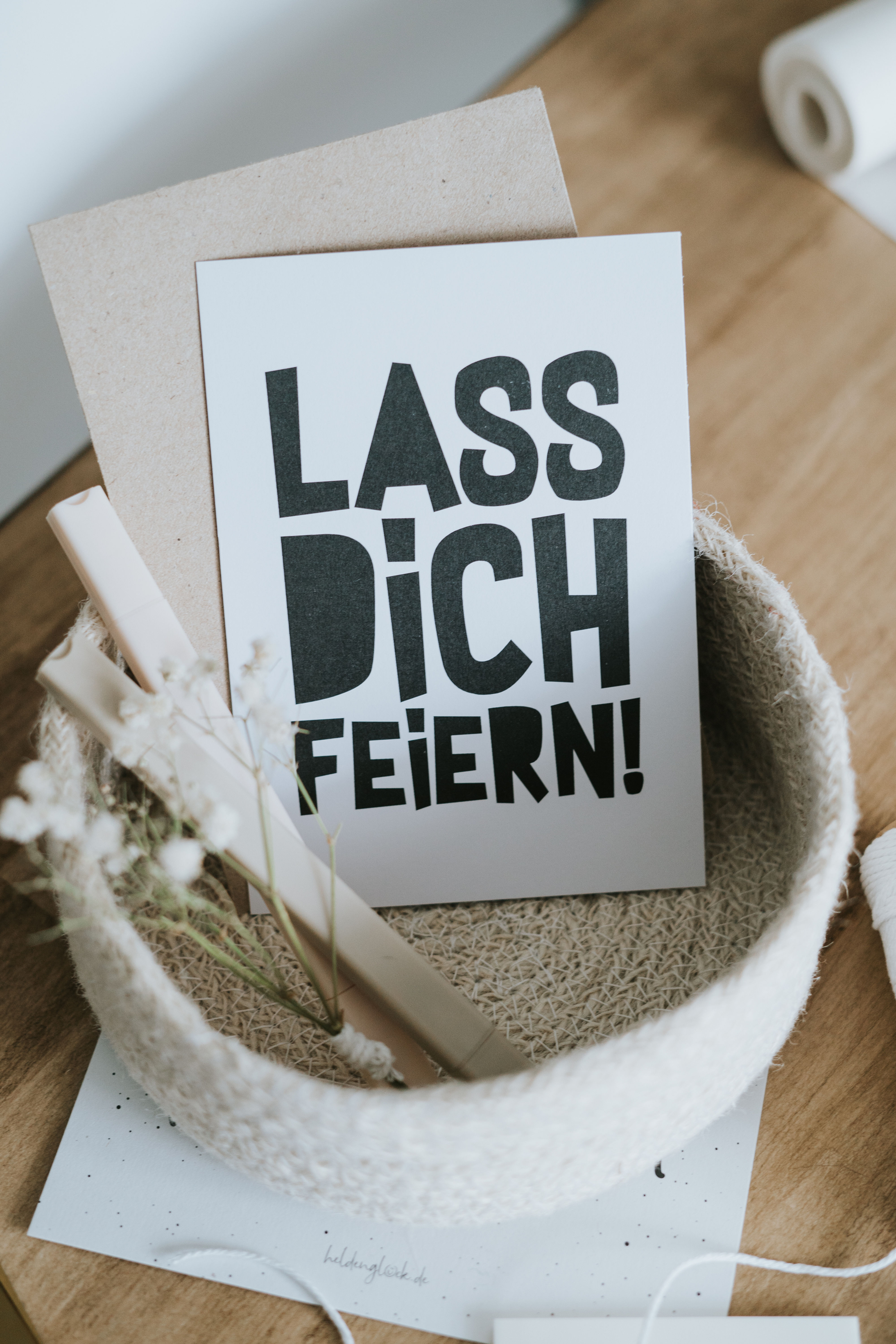 Postkarte · Lass dich feiern