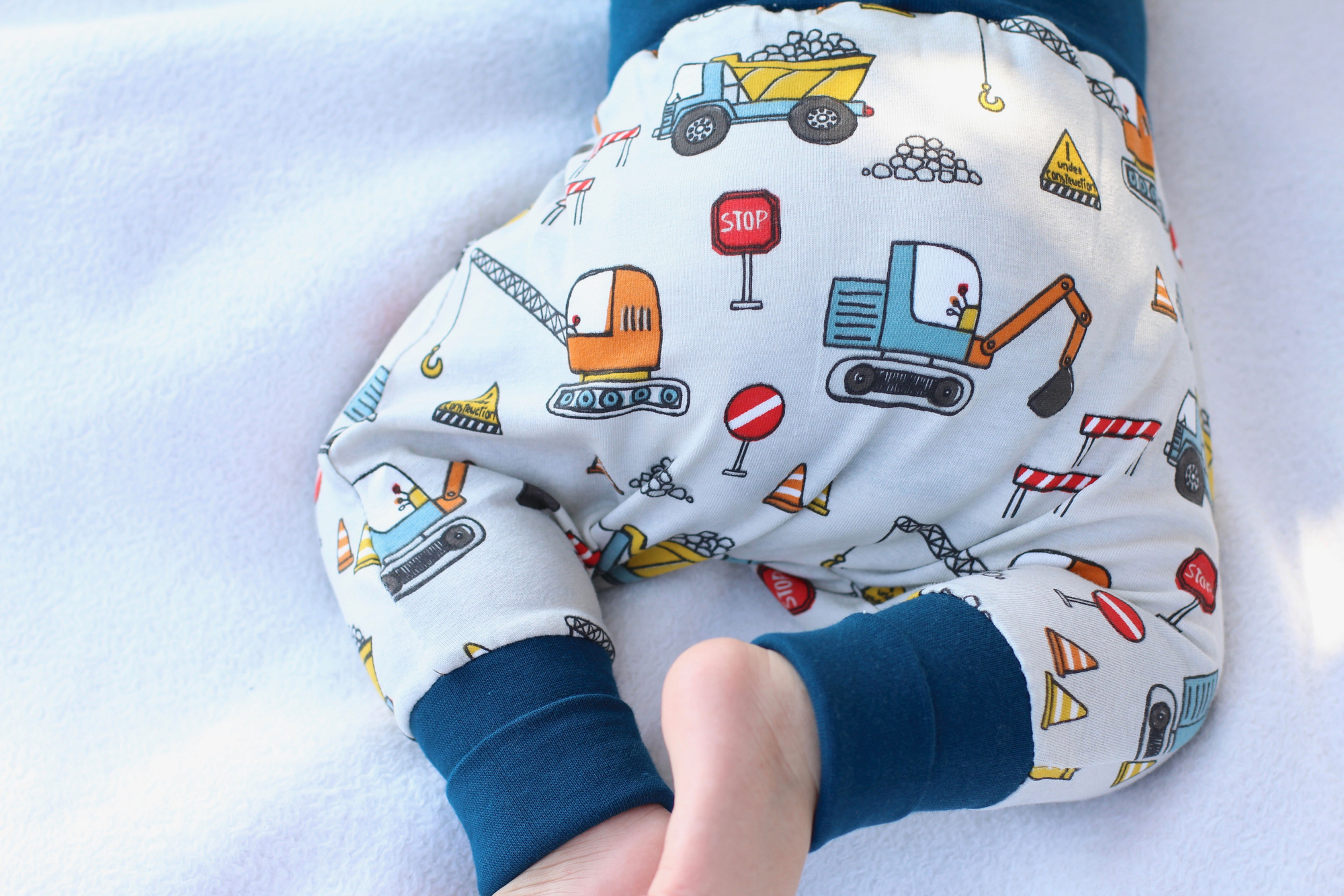 MITWACHSHOSE BAUSTELLE