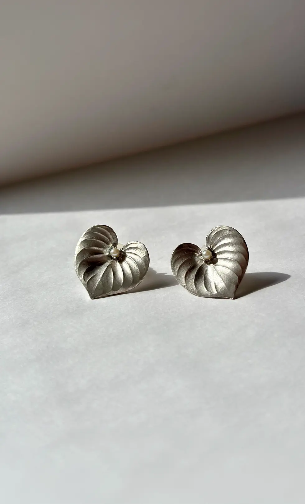 EP005_Heartleaf_earring02_retouch_s.webp
