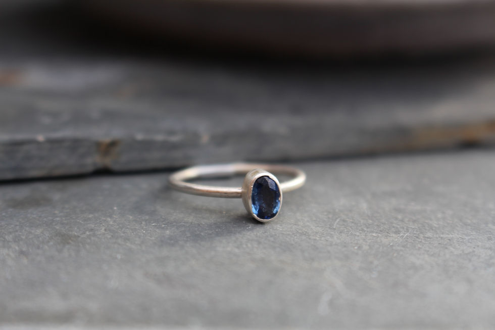 Thumbnail: Silver Sapphire Oval Ring