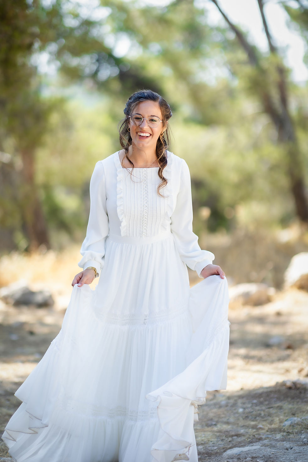 כלה בשמלה כפרית מיוחדת