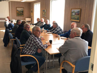 Fullt opp på gubbeklubben i dag