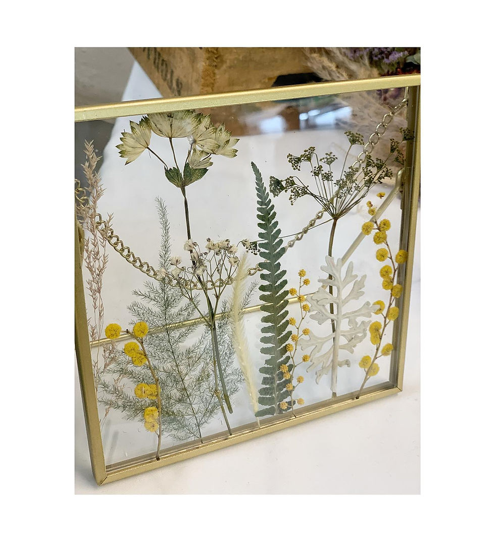 Pressed flower frame Nature's Florals