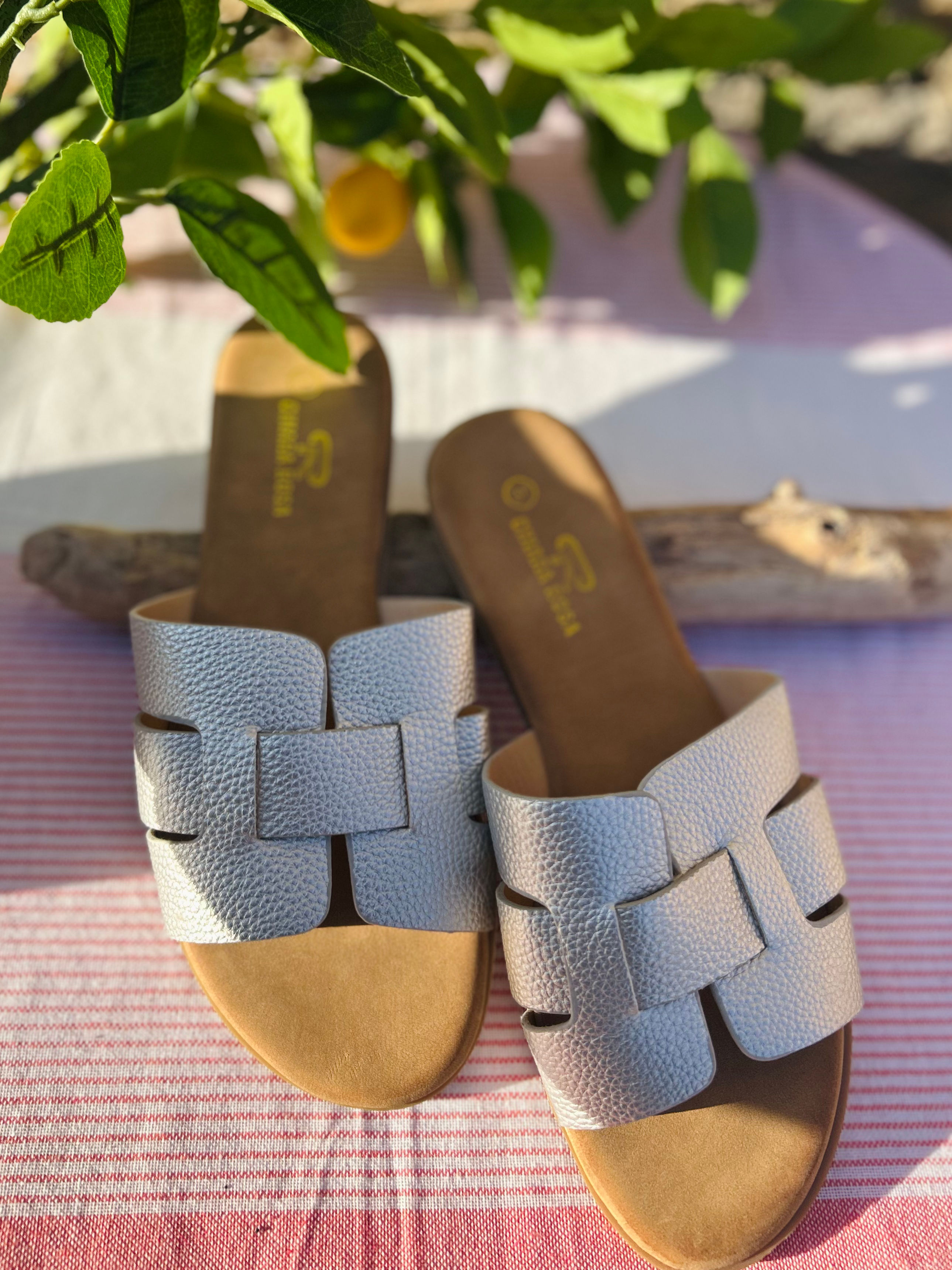 Sandales plate argenté AMA