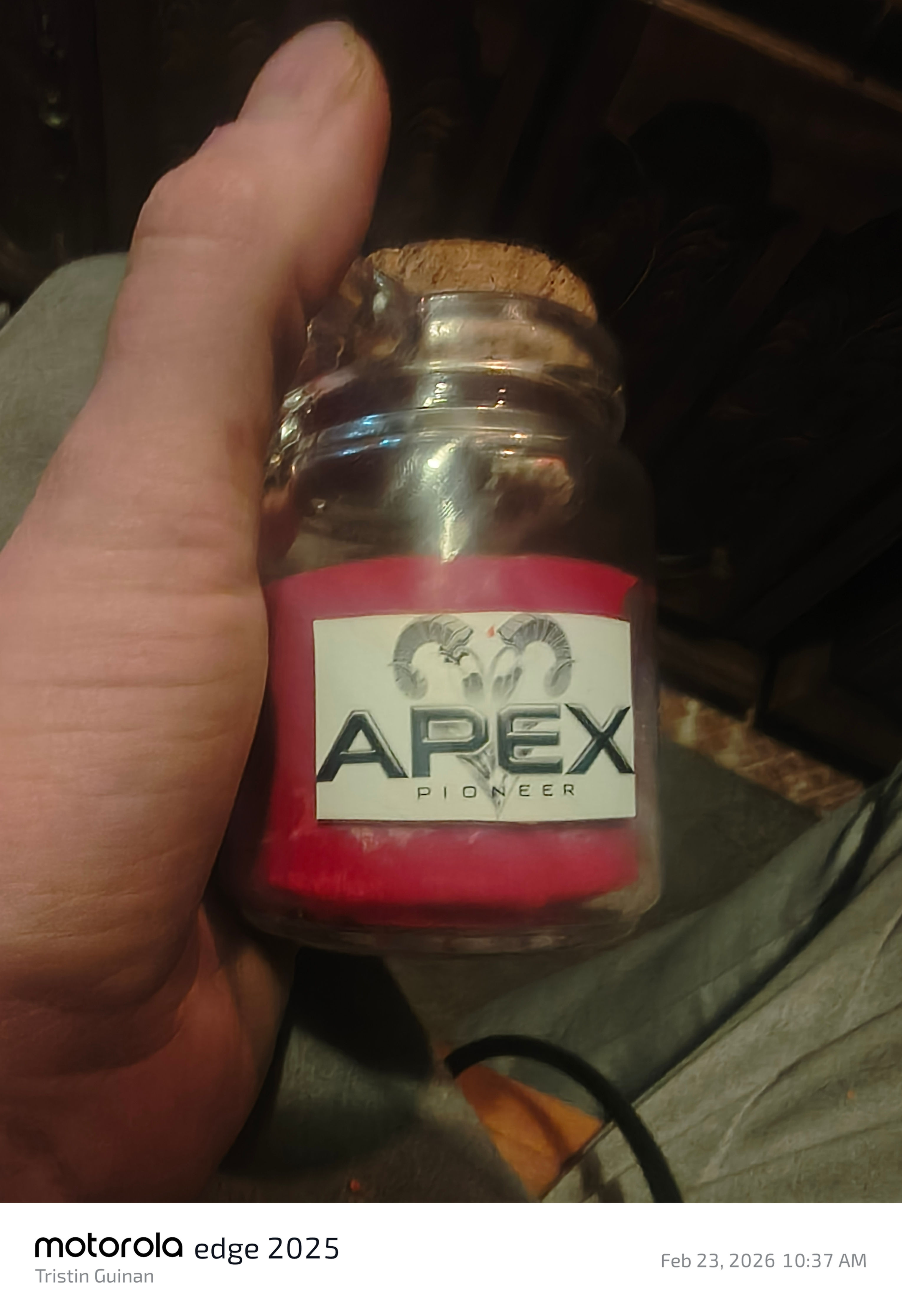 Apex pioneer 8ox candle 