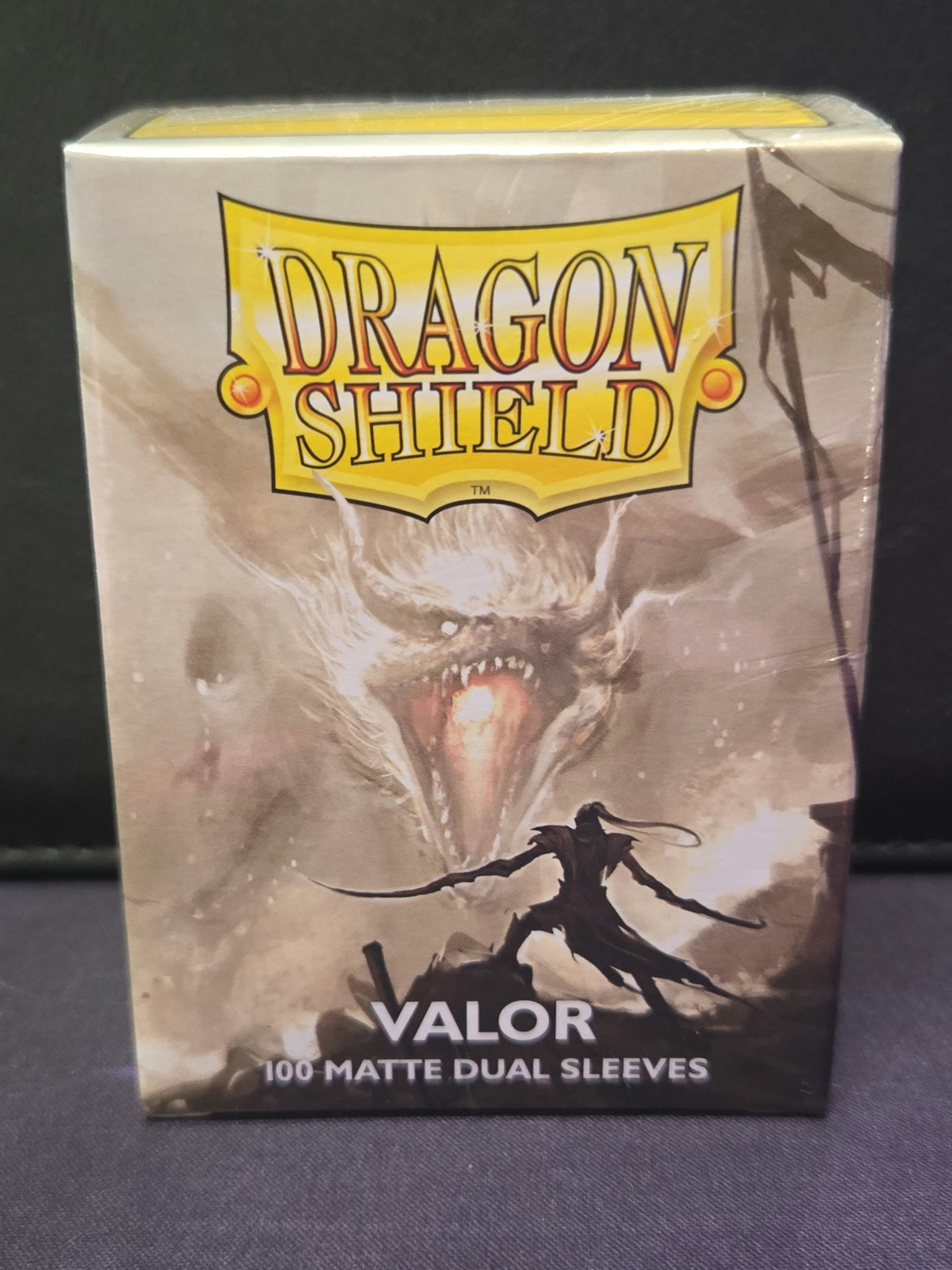 Dragon Shield 100 Matte Duel Sleeves Valor